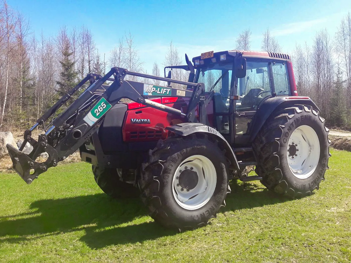 traktori Valtra